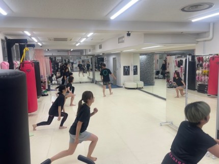 女性専用キックボクシングジム　体験　ビューティーキックス