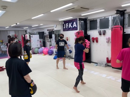 東京 女性 キックボクシングジム フィットネス Beauty Kick X　ビューティーキックス