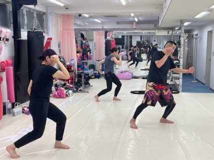 キックボクシング　体験　女性専用ジム　パーソナル
