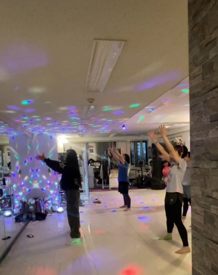 Hip Hopダンスクラス　女性専用キックボクシングジム